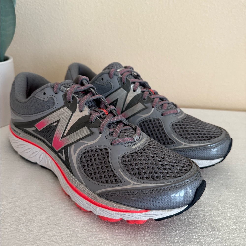 New Balance 940v3 Athletic Sneakers in Gray and Pink - Picture 5 of 14